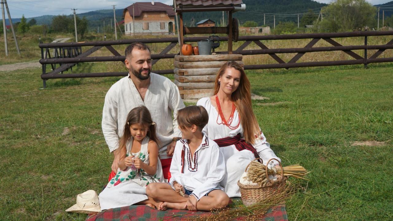 Hotel U Dvori Pidhorodci Exteriér fotografie