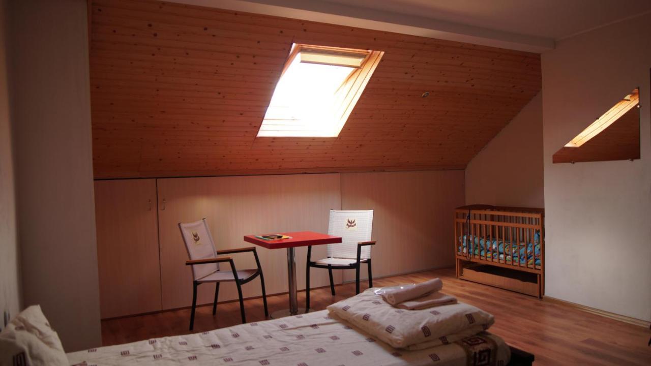 Hotel U Dvori Pidhorodci Exteriér fotografie